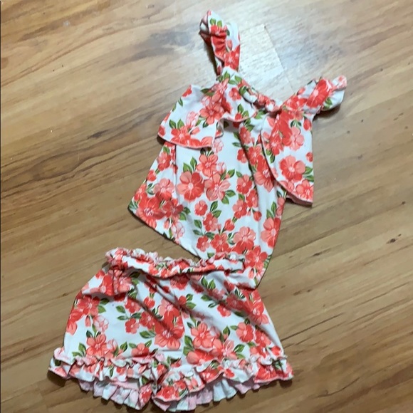 Little lass adorable outfit